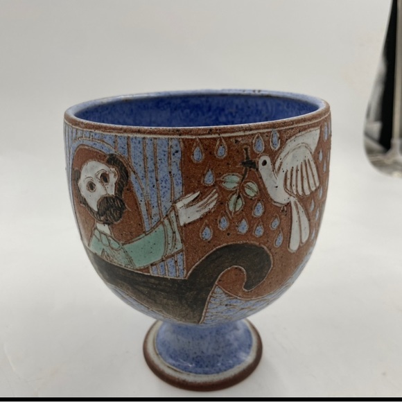 DAVID STEWART Noah's Ark Footed Punch Bowl
Vintage - Picture 2 of 6